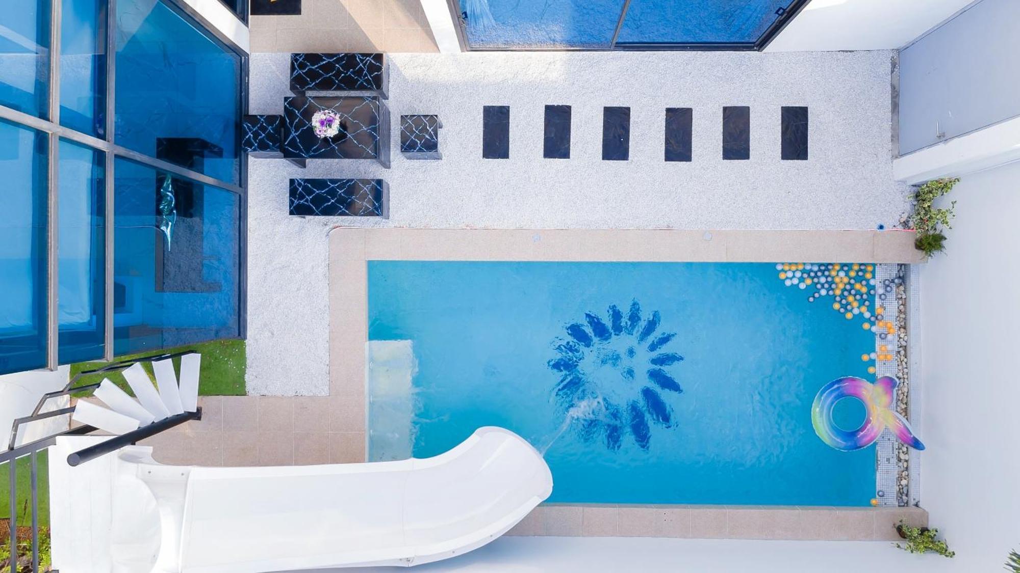 Villa Your Days Pool *