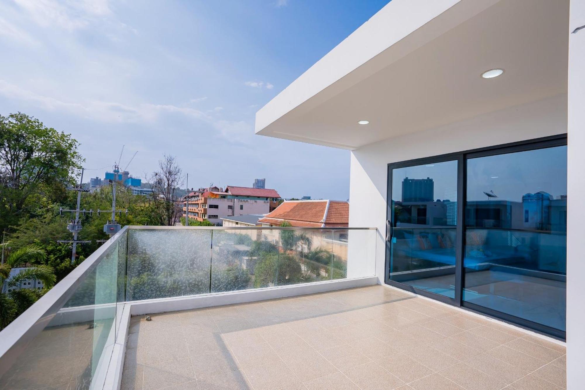 Villa Your Days Pool Pattaya